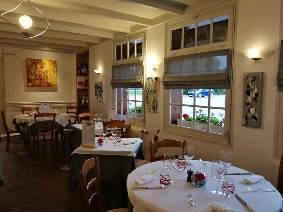 Auberge Du Vieux Tour Le Manoir Canapville  Exteriör bild
